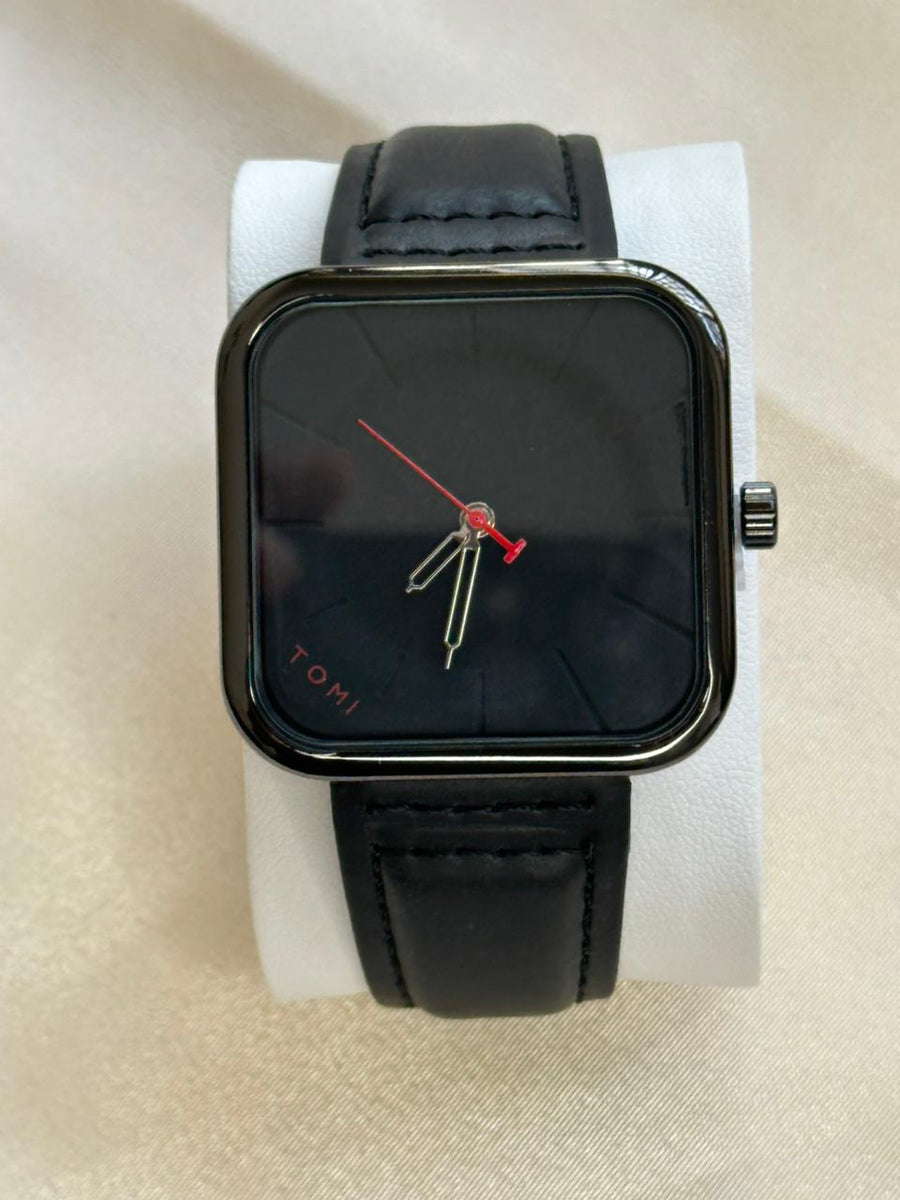 TOMI Black Square Dial Leather Strap Wristwatch