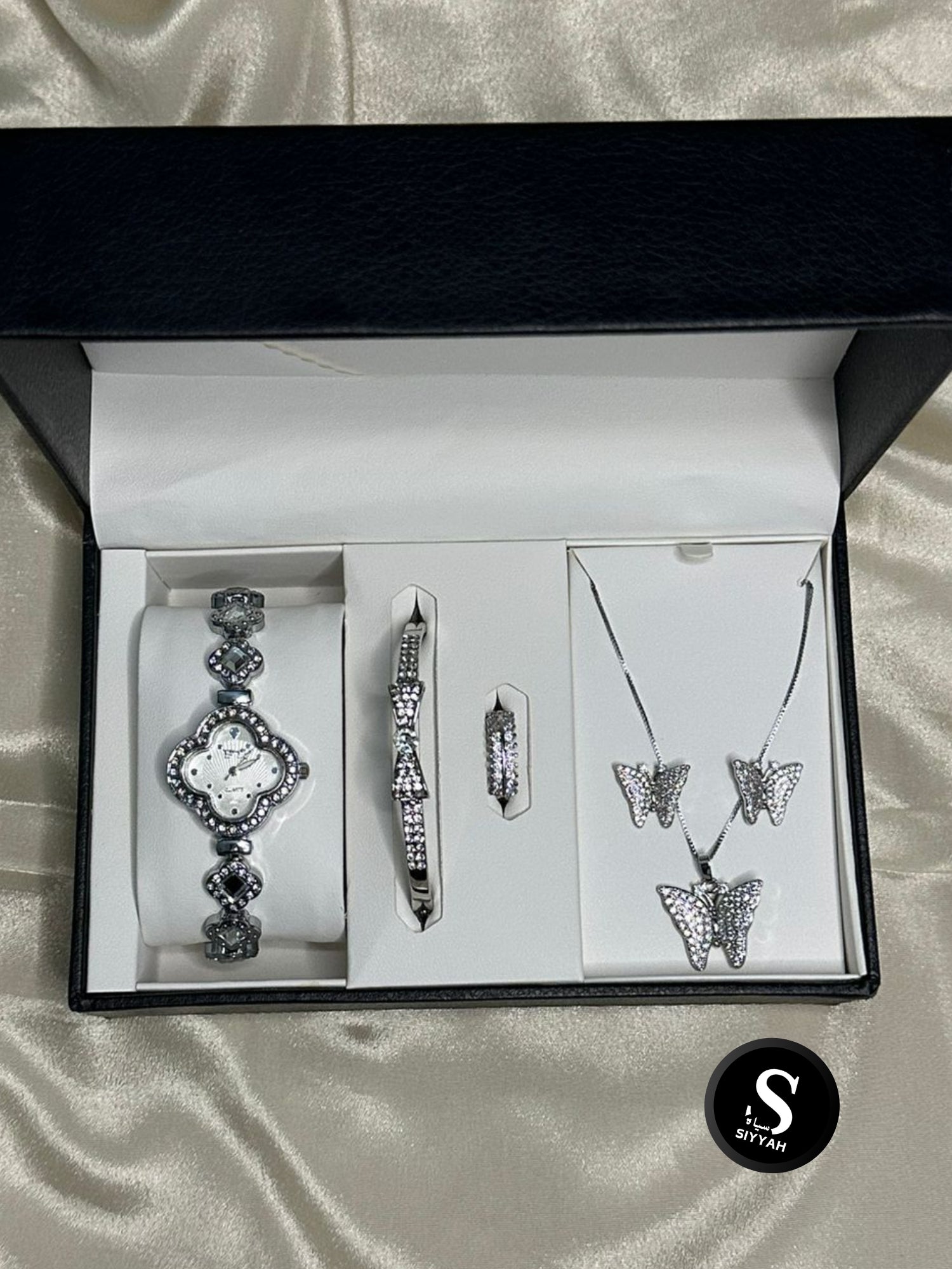 Set of 5  Luxury Watch, Beautiful Ring Necklace Earrings and Bracelet for Girls