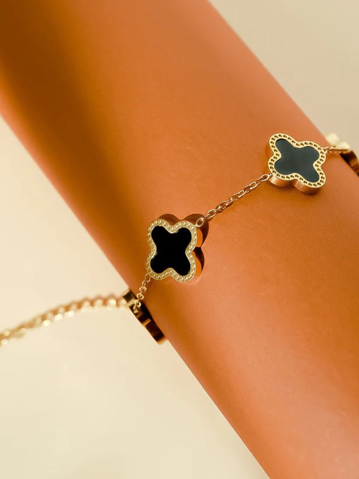 Black  4 pcs  Leaf Clover Jewellery Set With Special Gift Box