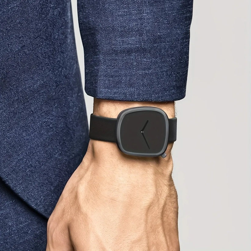 TOMI Shadow Minimal – All-Black Modern Unisex Watch